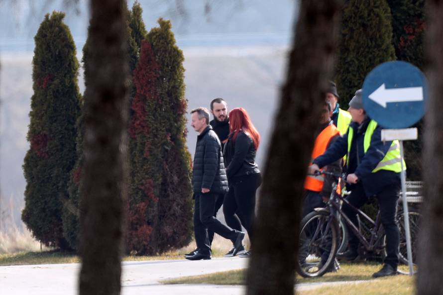 Jasminina majka neutješno je plakala: Nije mogla ni stajati...