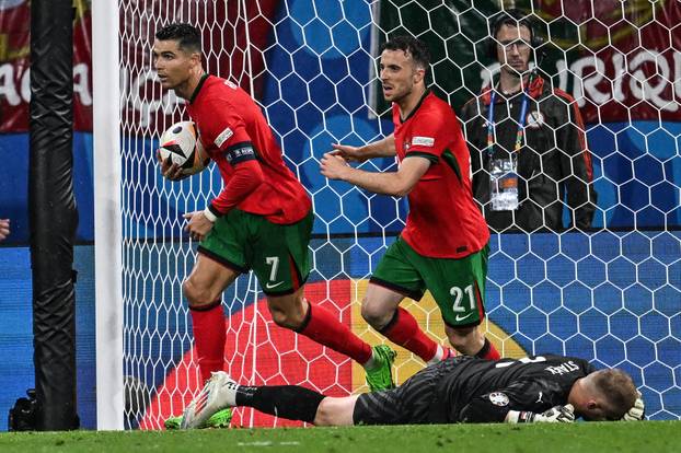 Euro 2024: Portugal - Czech Republic