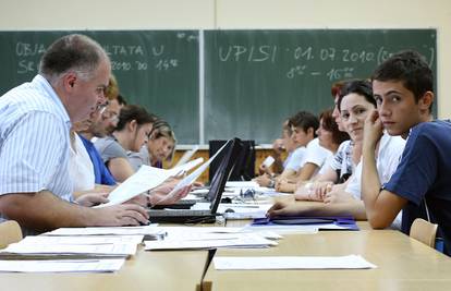 Upisi u srednju: Zbog previše odlikaša uvodimo prijemni ispit