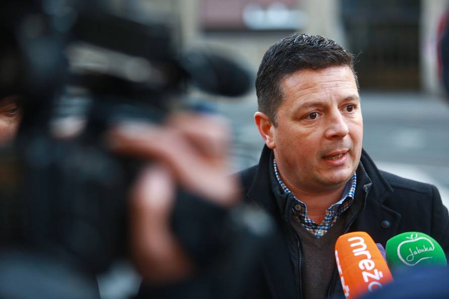 Zagreb: Tomislav Stojak s medijima u sklopu inicijative "Ponedjeljkom sa zastupnikom"