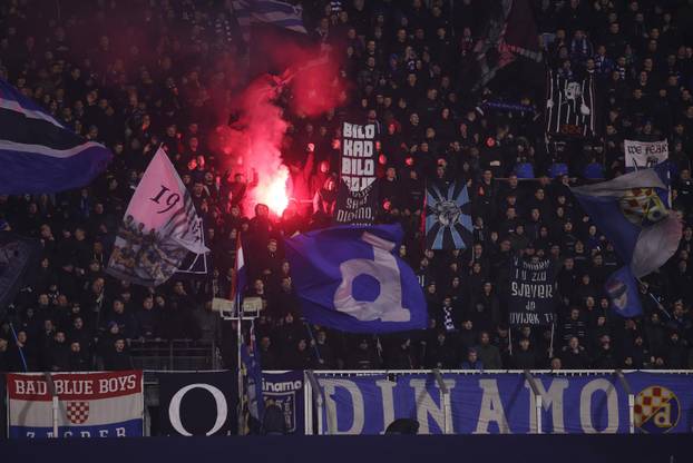 Zagreb: Navijači na tribinama tijekom utakmice Dinama i Celtica u Ligi prvaka