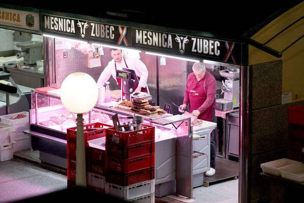 Zagreb: Unutarnji dio tržnice Dolac ponovno radi