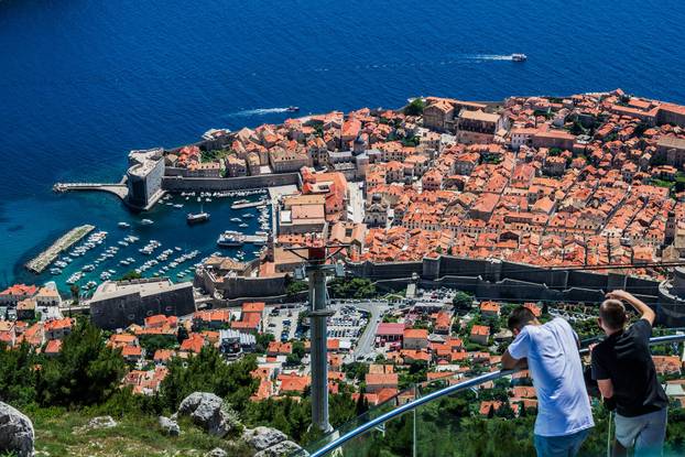 Panorama Dubrovnika i okolice sa Srđa