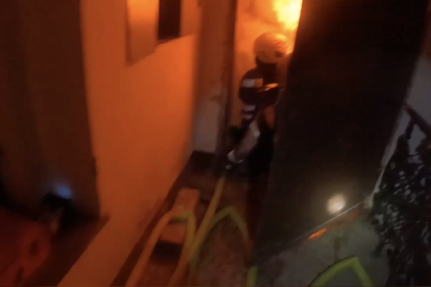 Vatrogasci objavili zastrašujuću snimku borbe s buktinjom u zgradi na Zrinjevcu