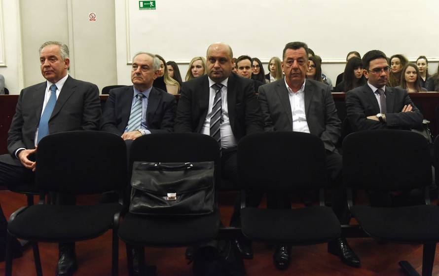 Kosor na vladi 2009.: Premijer je objasnio. Tko je za? Hvala