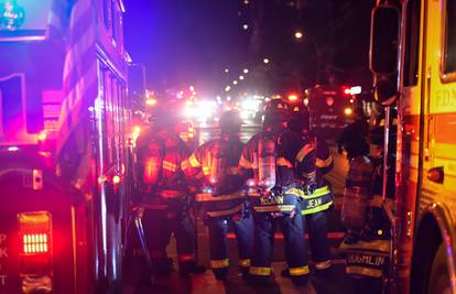 Deset ljudi, među njima i troje male djece, poginulo u požaru obiteljske kuće u Pennsylvaniji