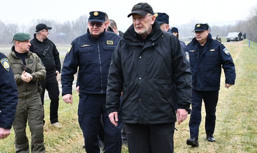 Ministar Božinović: 'Hrvatska policija godišnje spasi oko sto migranata od pogibelji...'