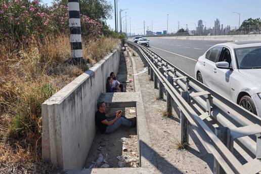 FOTO Iran ispalio projektile prema Izraelu, odjekuju sirene za uzbunu diljem zemlje