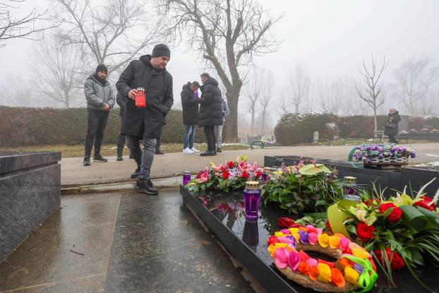 Zagreb: Treća obljetnica smrti Akija Rahimovskog