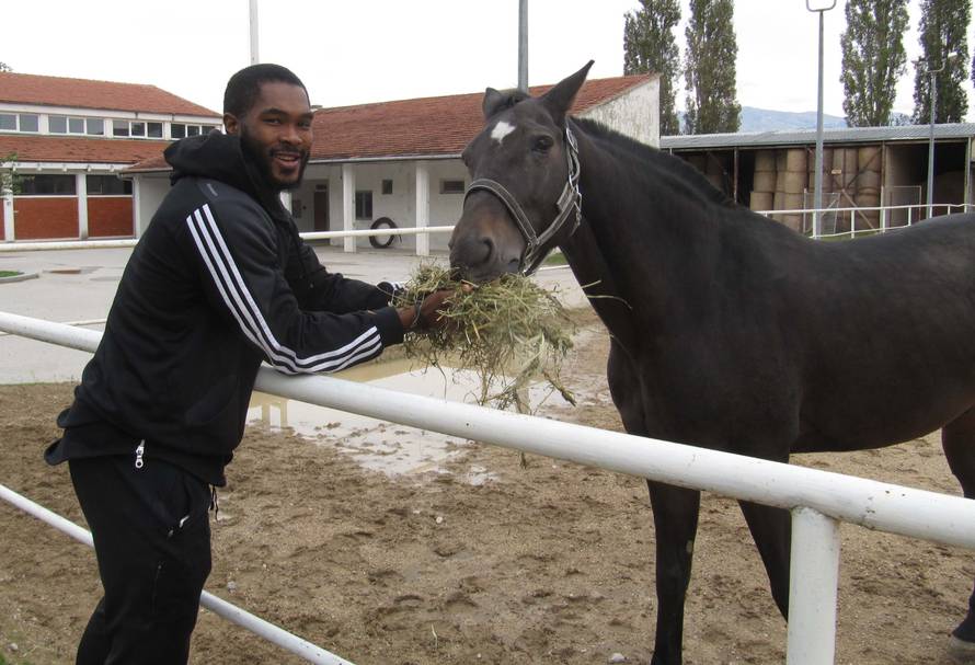 Amerikanca koji igra za Alkar teretili su za kocku i drogu...