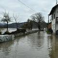 MORH: U obrani od poplava na području Kostajnice i kod Petrinje angažirano 137 vojnika