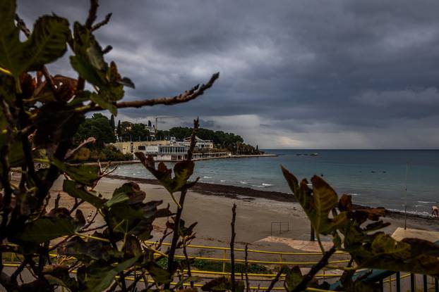 Split: Jesen na plaži Bačvice