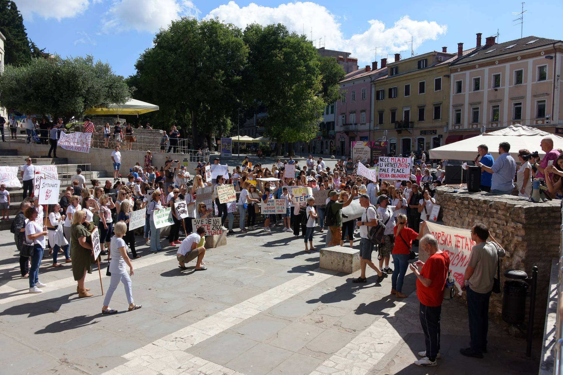 Prosvjed odgojitelja u Puli