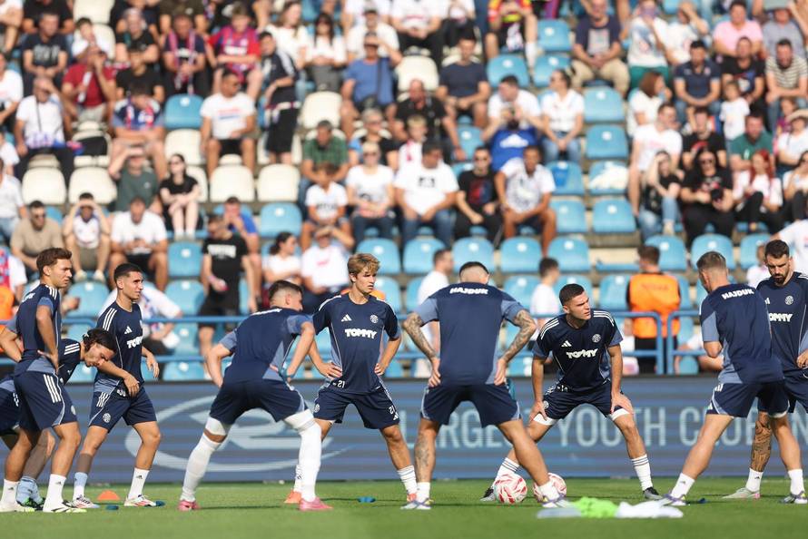 Varaždin: SuperSport HNL, 6. kolo, NK Varaždin - HNK Hajduk, zagrijavanje