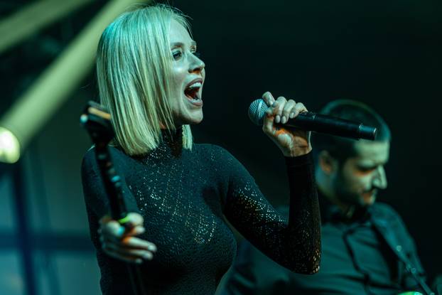 Žminj: Koncert Jelene Rozge za Valentinovo 