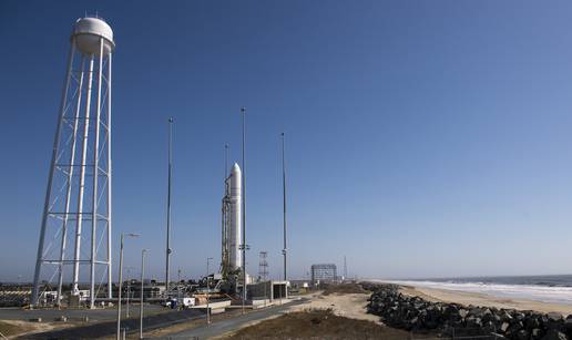 U zadnjim trenucima otkazali lansiranje rakete zbog kvara