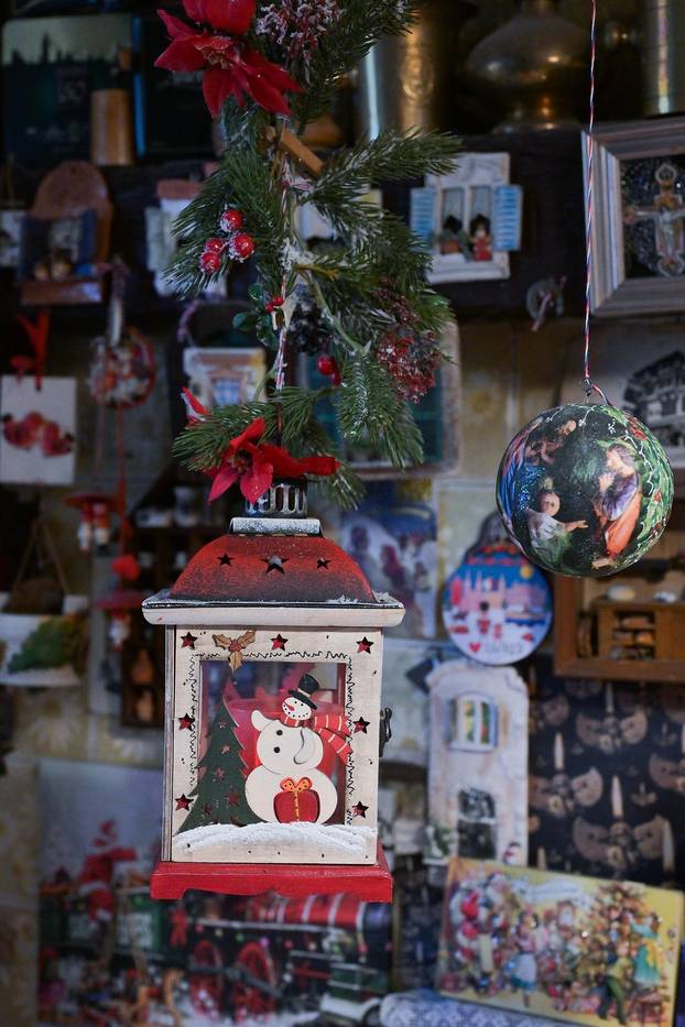 24SATA Zagreb: Stan ukrašen blagdanskim dekoracijama