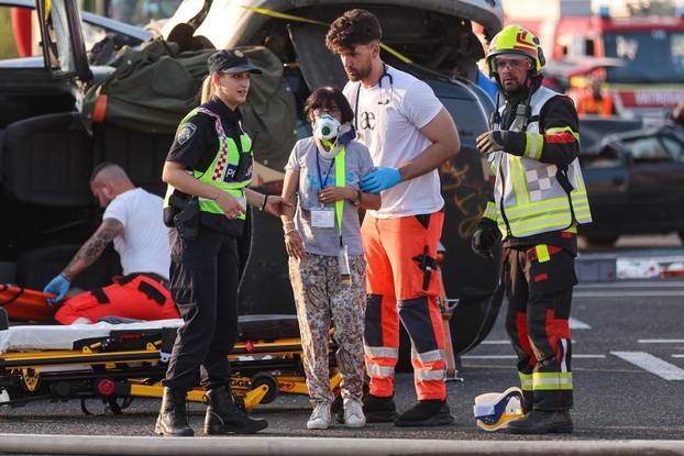 Zagreb: U blizini naplatne postaje Sveta Helena održana je vježba "Sigurnost 25"