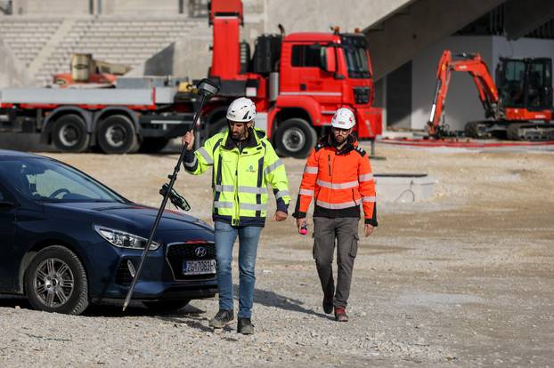 Zagreb: Počelo postavljanje stolica na sjevernoj tribini stadiona u Kranjčevićevoj
