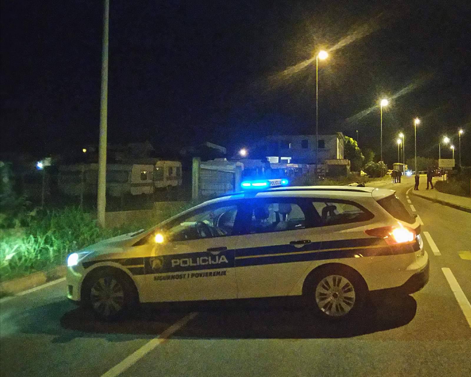 Napao vozača drugog vozila i policajca, imao je  1.6 promila