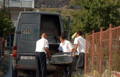 Kaštel Kambelovac: Majku prvo zatukao pa je zadavio