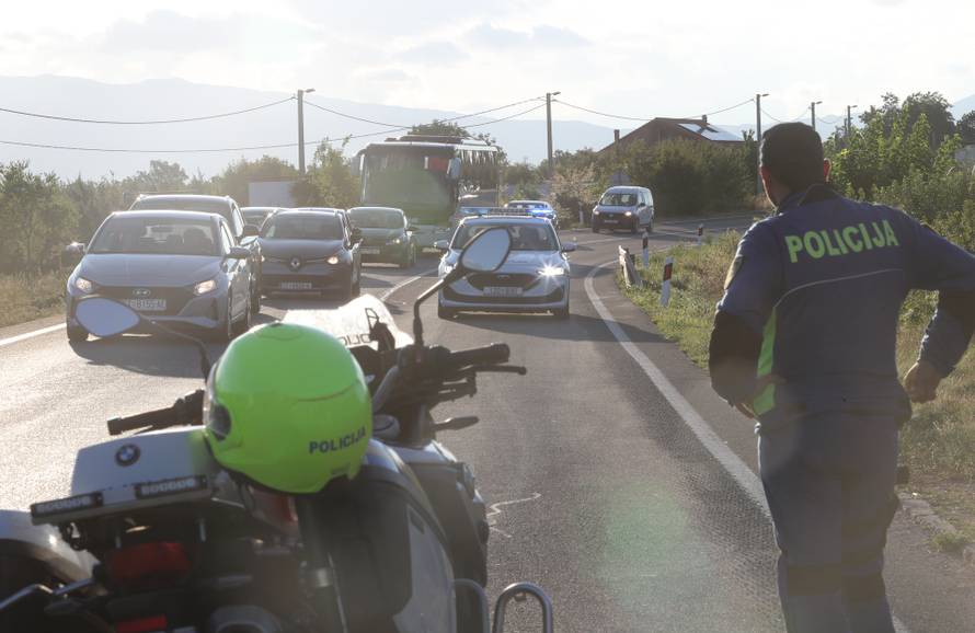 Dicmo: Kolone auta nakon završetka koncerta u Sinju