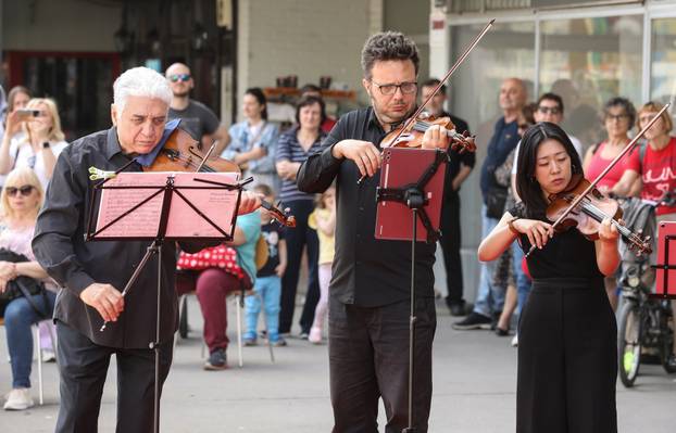 Zagreb: Zagrebački solisti na platou Mamutice održali koncert "Mamutica Classics"