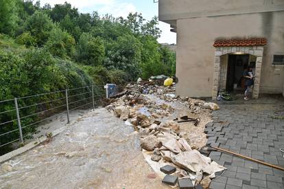 FOTO Pogledajte katastrofalne posljedice poplave u Podgori