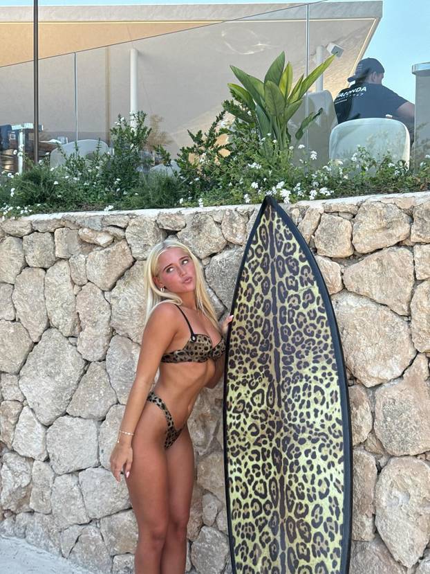 FOTO Bujna plavuša zavela je Vuškovićeva budućeg suigrača