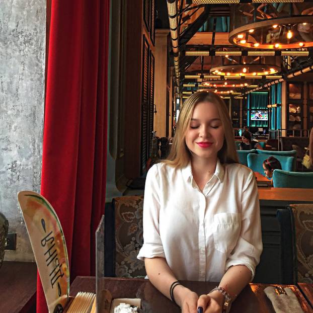 FOTO Zgodna, plavokosa i domaćica: 'Svi misle da mi je super, ali ja sam iscrpljena'