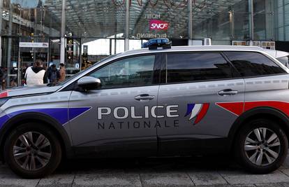 Incident u Parizu: Policija ubila napadača na željezničkoj postaji