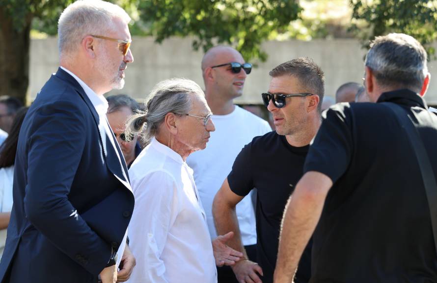 Zmijavci: Posljednji ispraćaj Ivana Gudelja
