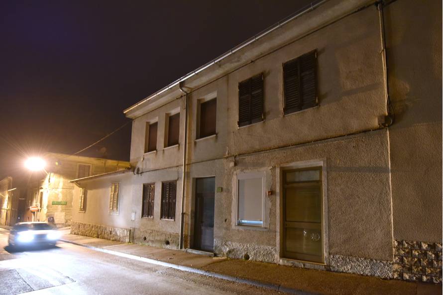 Teško ozlijeđenog dječaka (3) su pronašli na pločniku u Puli