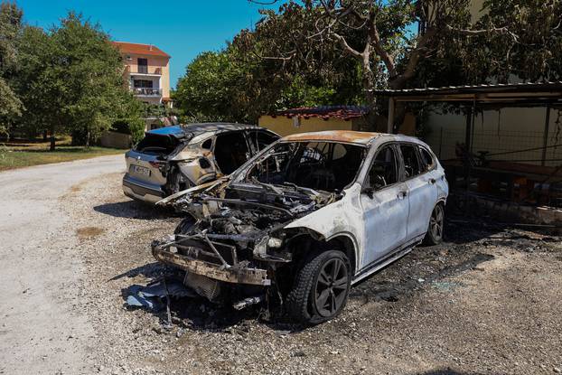 Rovinj: Zapaljeni motor i automobil policijskog načelnika