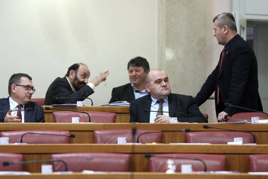 Jandroković: Ćeliću, kakvo je to ponašanje? Ovdje postoji red