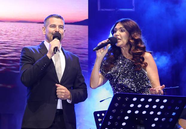 Šibenik: Prva večer Dalmatinske šansone posvećena Vinku Coci