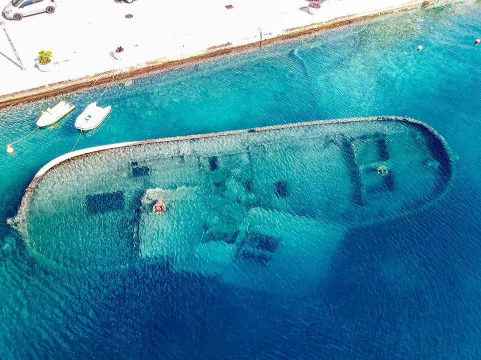 Brački 'Titanic' režu dio po dio, cijena vađenja - 180.000 kuna