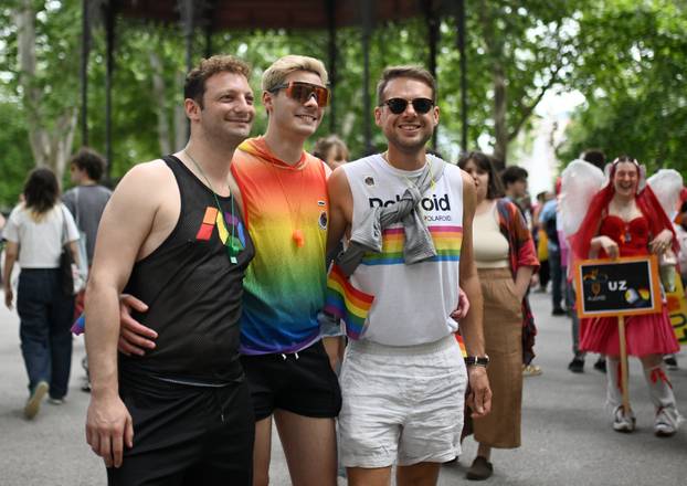 Zagreb: 25. Povorka ponosa LGBTIQ zajednice "Korak po korak, iskorak!"