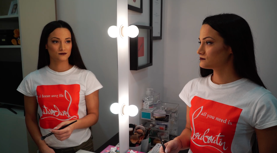 Hrvatska kraljica obrva: 'Na čupanje mi dolaze i MMA borci'