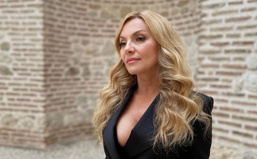 Vlatka Pokos prisjetila se 2002. godine i objavila golišave fotke, Grubnić: 'Ovo je bila revolucija'