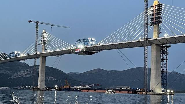 A da mi lijepo Pelješki most nazovemo po 'najzaslužnijem' premijeru Andreju Plenkoviću?