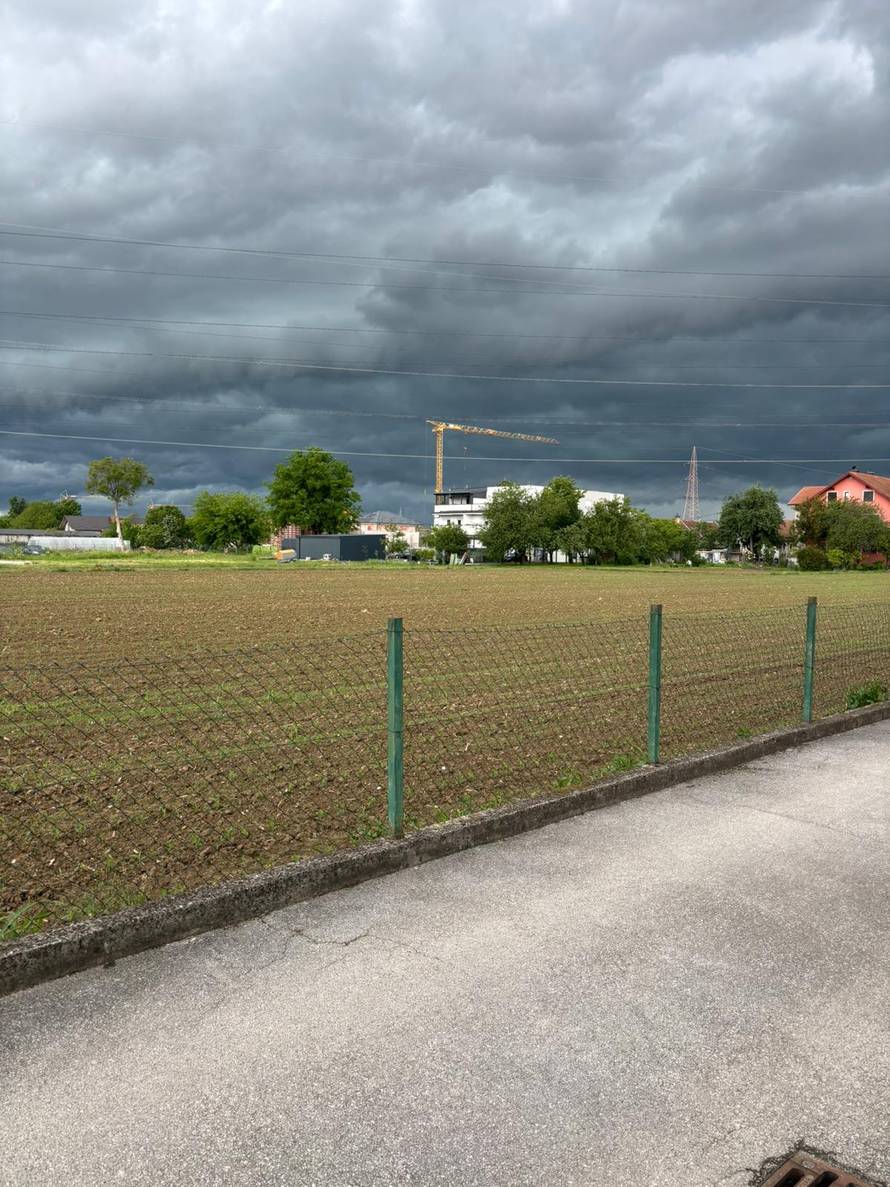 POSLJEDICE NEVREMENA Stiglo više od tisuću poziva građana, u Zagrebu ozlijeđen jedan čovjek