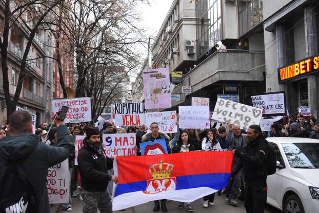 Masovni prosvjedi u Nišu
