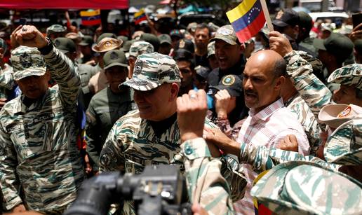 Trumpu se nitko ništa ne usudi reći i posve mu je lako nuditi 50 mil. dolara za Madurovu glavu