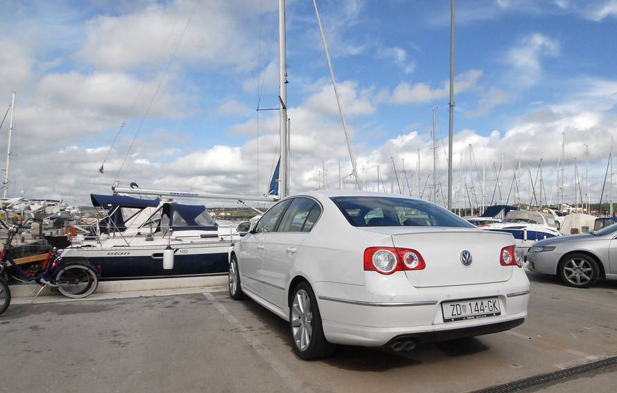 Novi život fra Šime:  'Bankarica je prevarantica, opet radi isto'