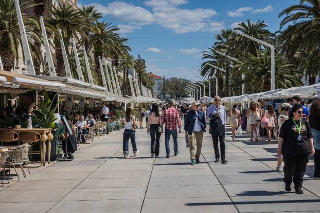 Proljetni ugođaj na Splitskoj Rivi