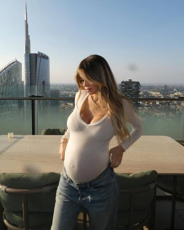 FOTO Trudna Diletta pokazala kako je provela Uskrs te otkrila sve veći trbuh: Evo kako izgleda