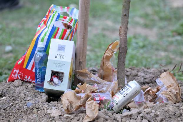 Zagreb: Fun zona na Bundeku već je puna smeća