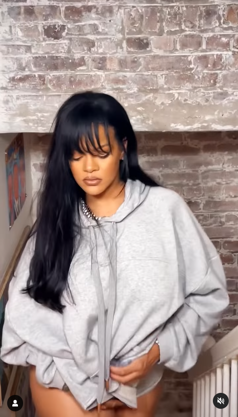 Rihanna se pet mjeseci nakon porođaja skinula u donje rublje i snimila provokativan video