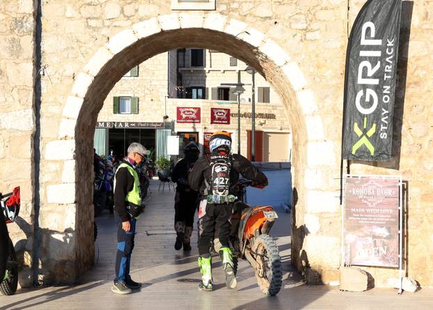 Primošten: Motociklisti?ka manifestacija Krka Enduro Raid privukla više od 500 natjecatelja iz cijele Europe 